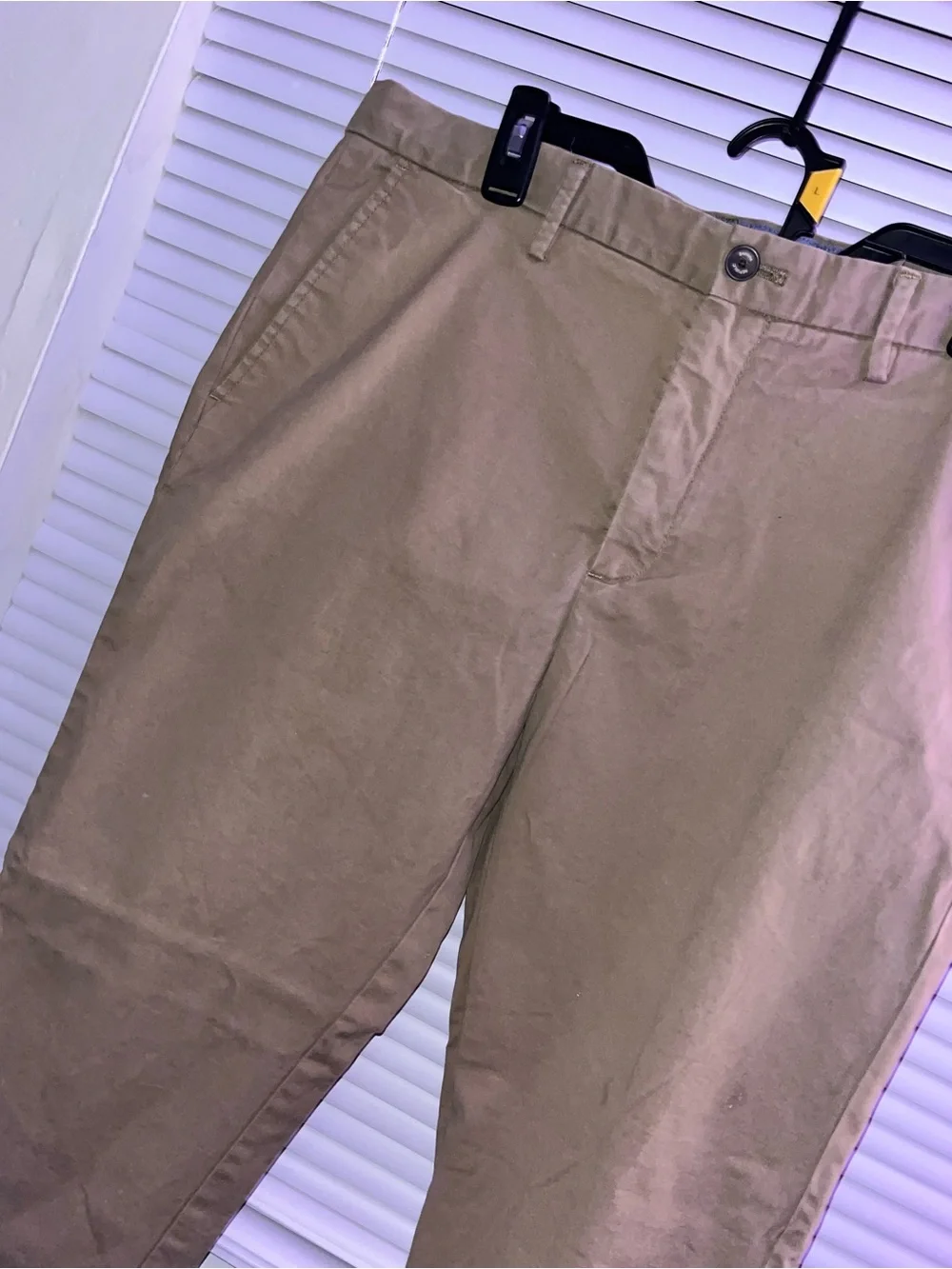 Banana Republic Men's Khaki Chino Pants